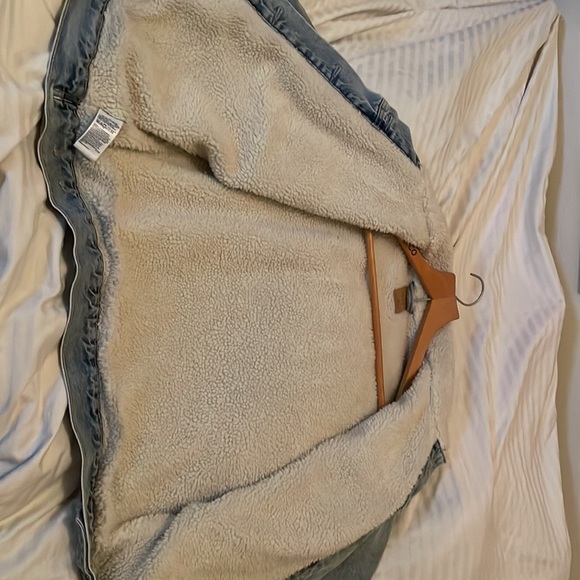 Gap women’s oversized Sherpa denim jacket - Picture 4 of 11